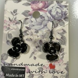 Pewter silver flowers