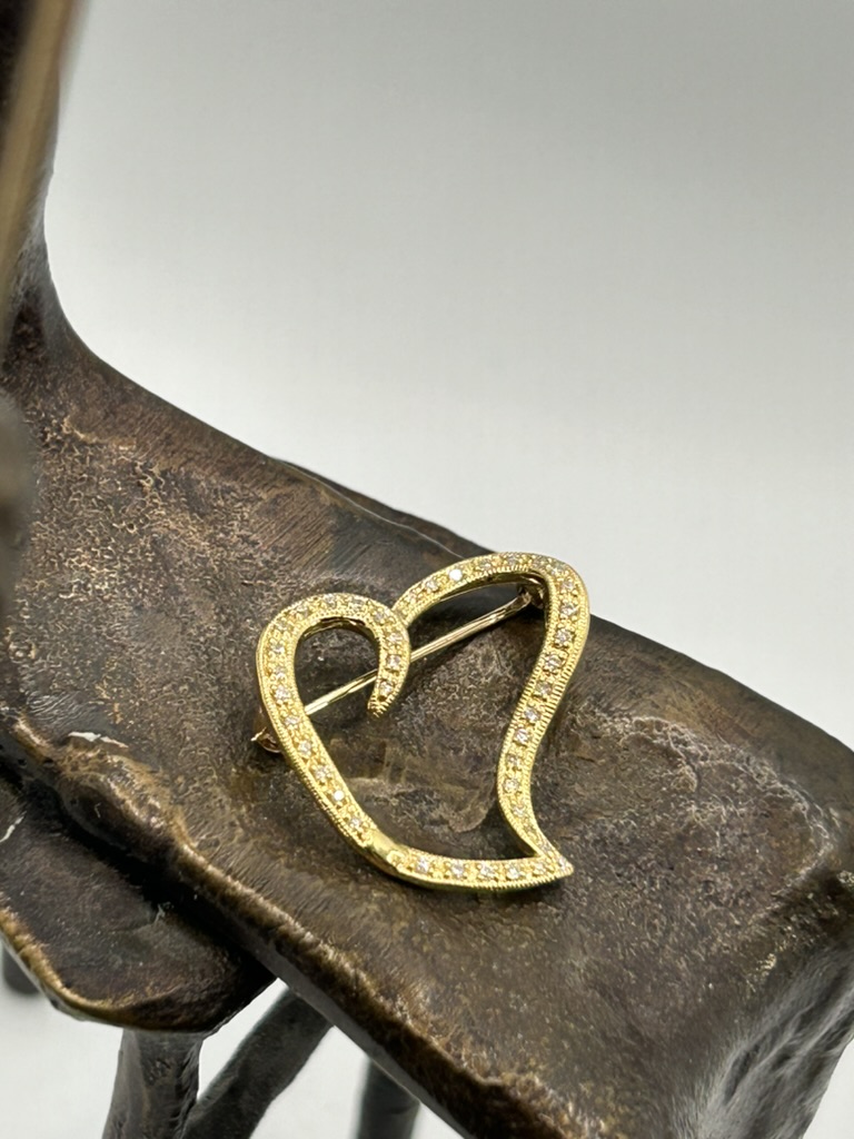 Diamond Heart Pin/Pendant