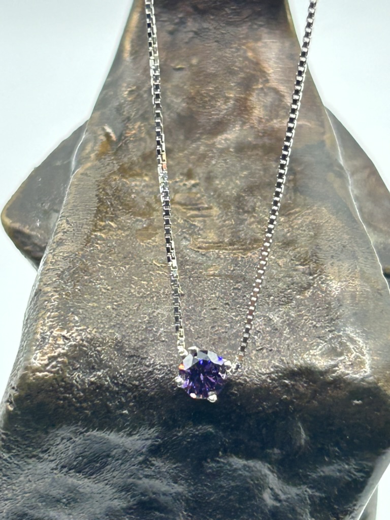 Sterling silver & Amethyst pendant