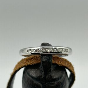 Channel Diamond band