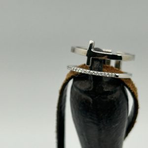 Diamond Cross Ring