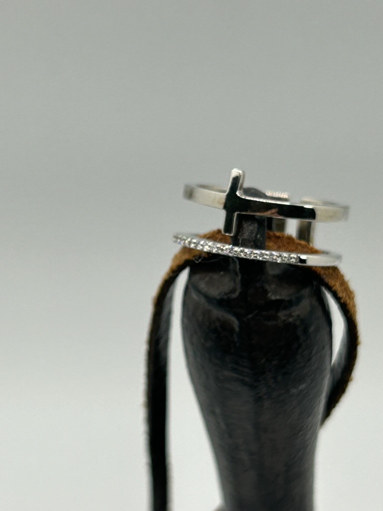 Diamond Cross Ring