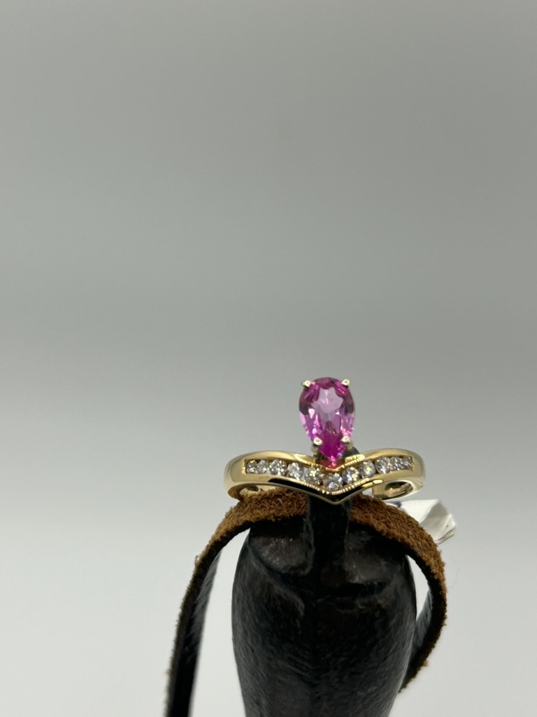 Pink Sapphire & Diamond