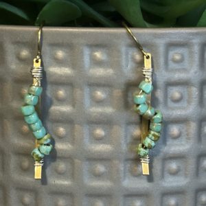 Wavy S curves turquoise