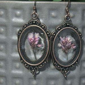 Antiqued pinked